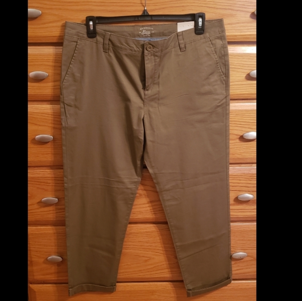 Bass Larson Chino